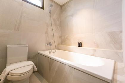 Thea Executive Suite Serviced Apartment in Ekamai - image 18