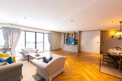 Thea Executive Suite Serviced Apartment in Ekamai - image 3