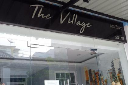 The Village-A (7 min walk to MRT Phra Ram 9) - image 7