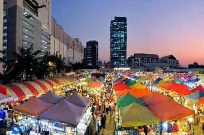 Train Night Market to 2min & MRT to 3min big House - image 2