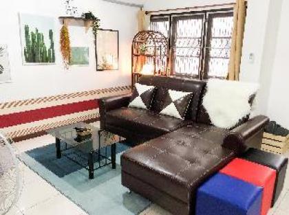 7min to Asoke Terminal21 on foot! 4BR House! - image 14