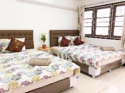 7min to Asoke Terminal21 on foot! 4BR House! - image 19