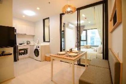 Brand new condo-airport link/MRT sky swimming pool - image 2