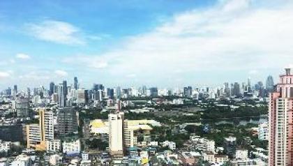 High Floor/ Luxury Sky swimming pool - image 13