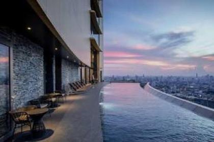 High Floor/ Luxury Sky swimming pool - image 6