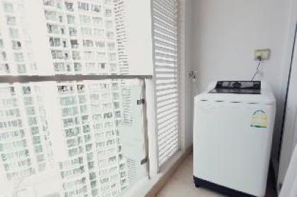 Condo TC GREEN 40sqm 1 BR WITH WiFi POOL & GYM - image 4