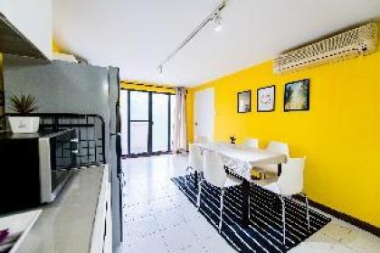 Duplex 2 BR  Apartment  Asoke BTS - image 11