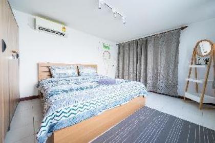 Duplex 2 BR  Apartment  Asoke BTS - image 16