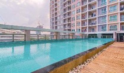 Modern private swimming Pool View Living 205 - image 20