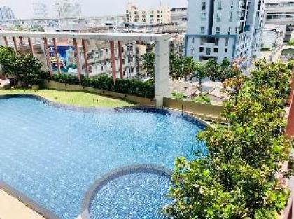 Cozy Swimming pool View Condo @ Taopoon MRT  - image 15