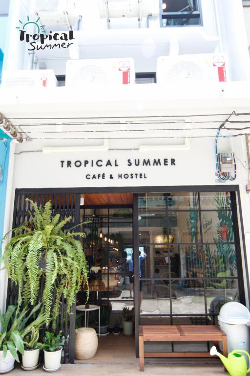 Tropical Summer Hostel - image 2