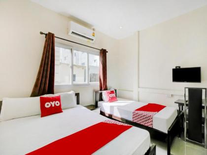 OYO 253 KK 11 Boutique Inn - image 12