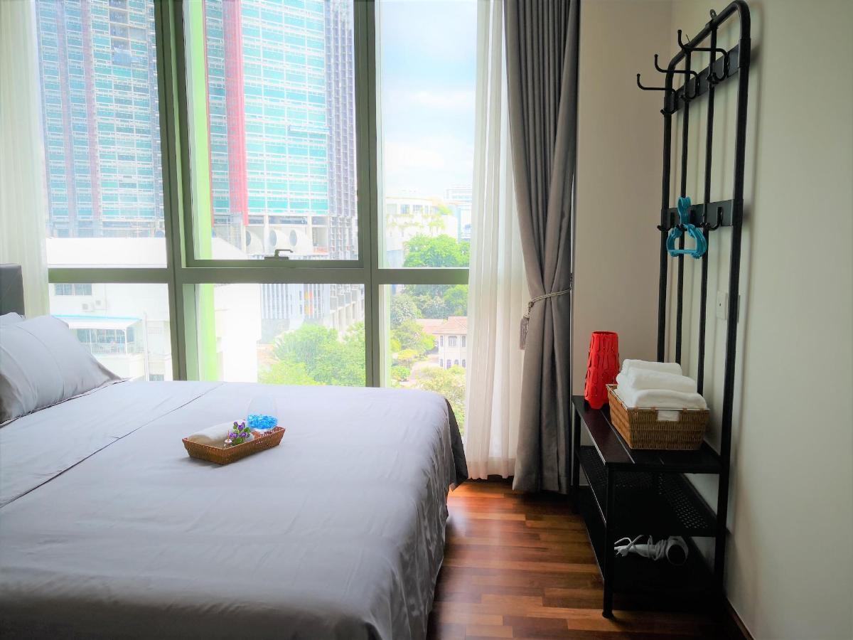 2BR luxury new condo Bangkok center 350M to BTS - main image