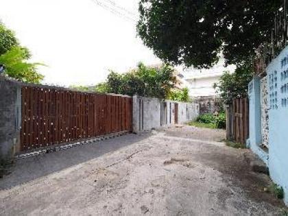 Private room surrounded by Tropical garden. - image 6