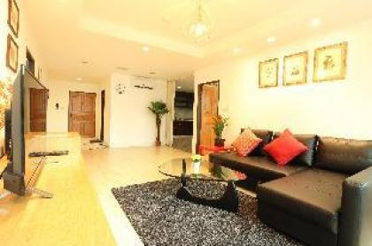 2BR. Spacious 140 Sqm BTS 5 min Central Located - image 15