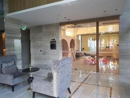 landscape luxury condo MRT500meters BKK citycenter - image 13