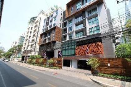 Asok BTS/MRT Terminal 21 Luxury 2BR/2Bath 6 PAX - image 3