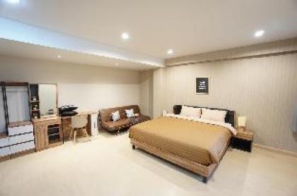 Maruay Living Apartment (Khaosan) 409 - image 8