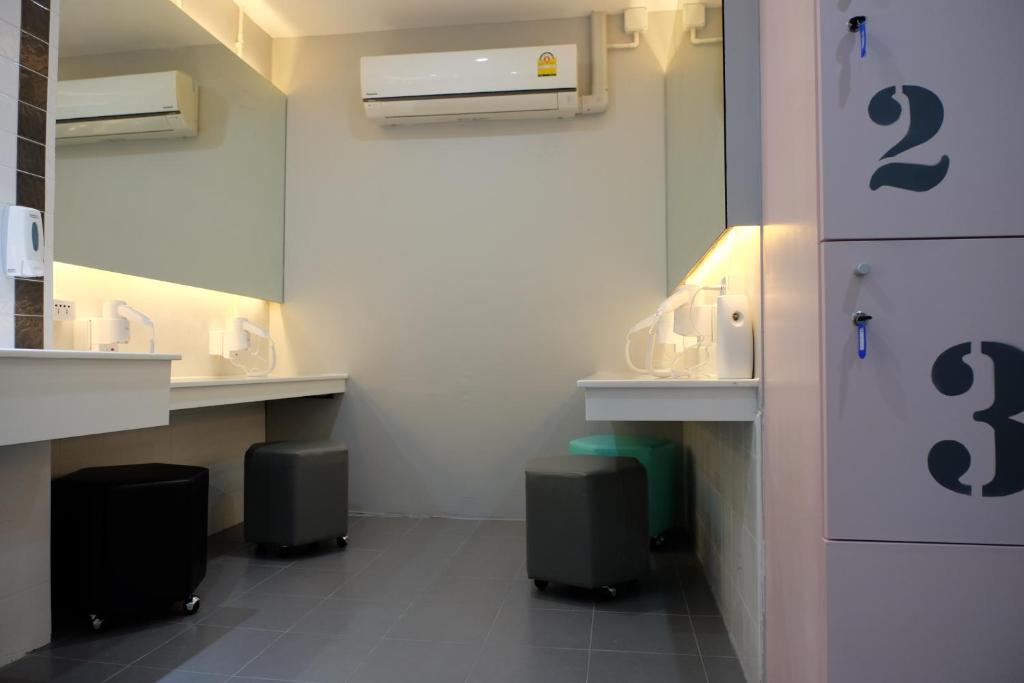 Siam Stadium Hostel - image 6