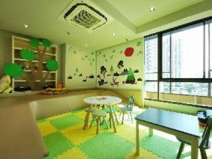 [Oxygen VI] Landmark Viewing Room Near Asok MRT - image 19