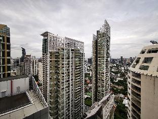 Net red infinity pool top apartment high-rise - main image