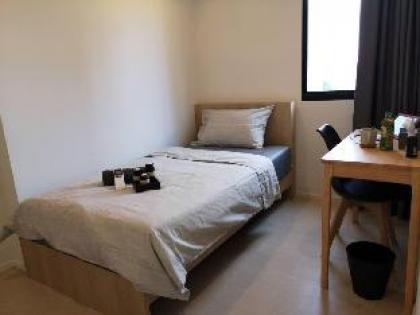 StaycationBKK Huai Khwang MRT 5 mins! 2 Bedrooms! - image 18