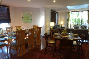 Cozy and Spacious 6BR House in Central Bangkok - main image