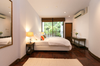 Elegant 6 Bedrooms House in Central Bangkok - image 11