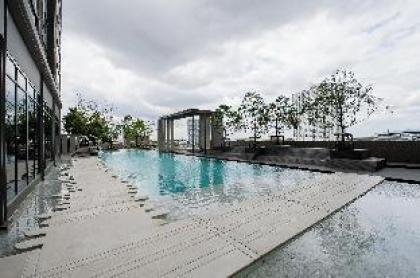 Aspire Sathorn Condo - image 5