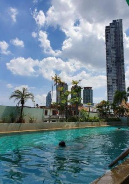 2BR Pool view Near BTS/ Asiatique Ferris Wheel - image 18