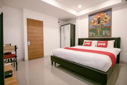 OYO 568 Art Hotel Hua Lamphong - image 16