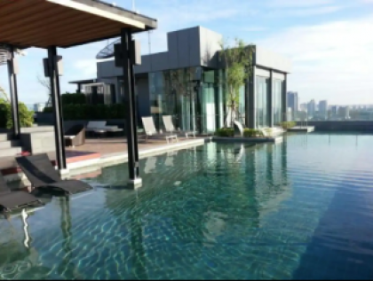 Luxury apartment Amazing Rooftop pool Centre. - image 8