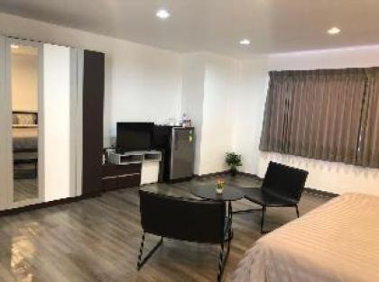 Maruay Living Apartment (Khaosan) 401 - image 4