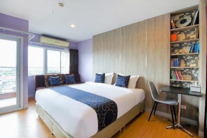 Nest n Rest Hotel - image 11