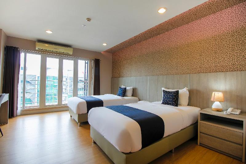 Nest n Rest Hotel - image 3