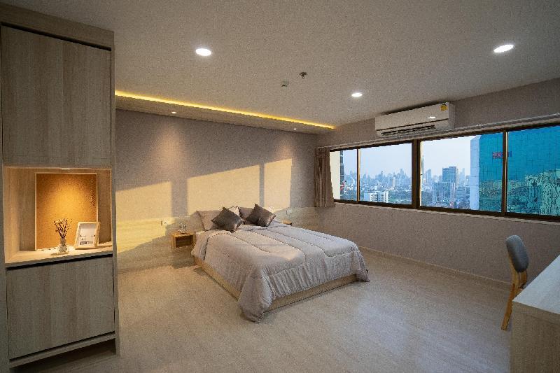 Brand new 70 SQM room -Only one step from BTS Ari - main image