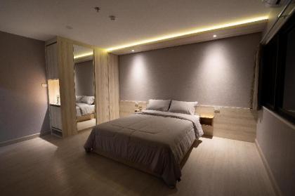 Brand new 70 SQM room -Only one step from BTS Ari - image 9