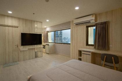 Brand new 35SQM Studio-Room -One Step From BTS Ari - image 2