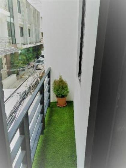 Live like a local in Ekkamai-Floor 2 - image 8