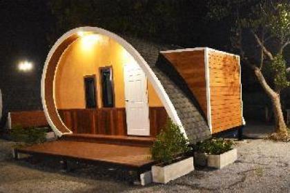 Tiny hut resort by wi Bangkok