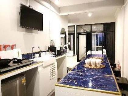 NEW! SPARKLE LUXURY -3FLOORS 6BR- 1 min BTS SILOM 