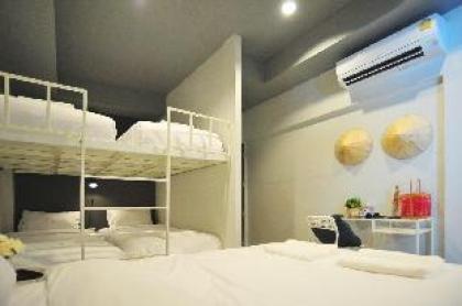 (TT2*)Tuk Tuk House 2 BR  250m from MRT Sirikit - image 4