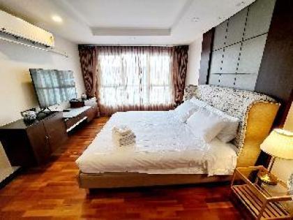 Entire house - 8th Floor 2brs Penthouse 700m Walk To Ekkamai Bts - image 14