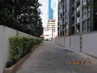 Entire house - 8th Floor 2brs Penthouse 700m Walk To Ekkamai Bts - image 5