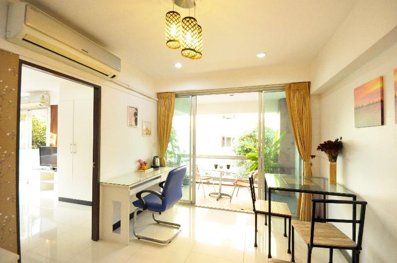 Bangkok Two bedroom Apartment - main image