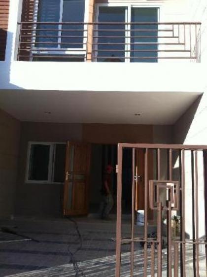 Townhouse - image 2