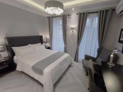 Double Bed Hotel - image 10