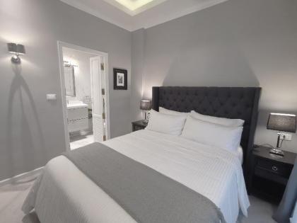 Double Bed Hotel - image 11