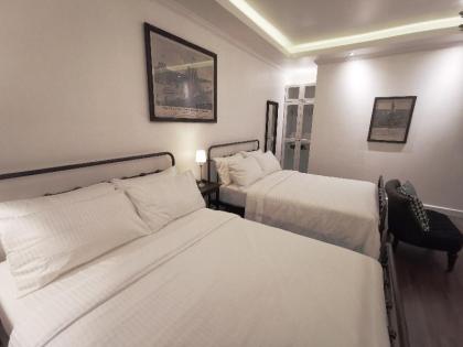 Double Bed Hotel - image 18