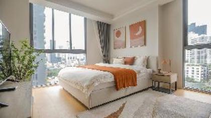 Monthly Rental New Condo in Sukhumvit Near BTS/MRT - image 2